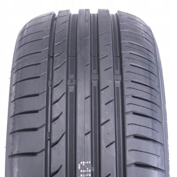2x OPONY LETNIE 235/40R18 Goodride ZUPERECO Z-107